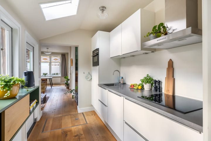 Photo 13 of Meidoornstraat 12