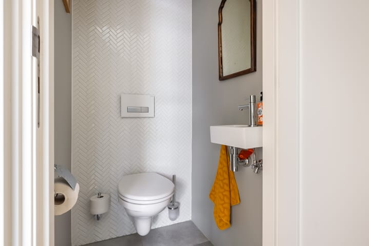 Photo 18 of Meidoornstraat 12