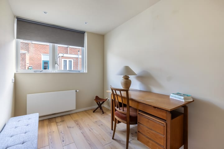 Photo 28 of Meidoornstraat 12