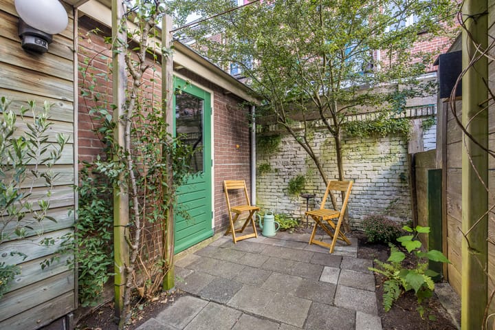 Photo 31 of Meidoornstraat 12