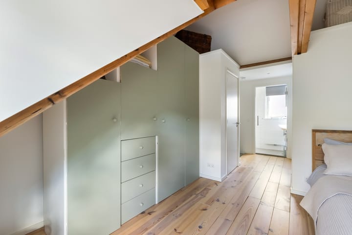 Photo 23 of Meidoornstraat 12