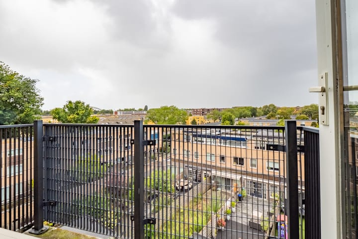 Foto 32 van Jan van Ransdorpstraat 10-C