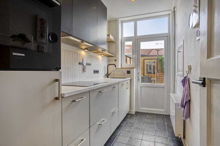 Photo 12 of Meulenkampstraat 16