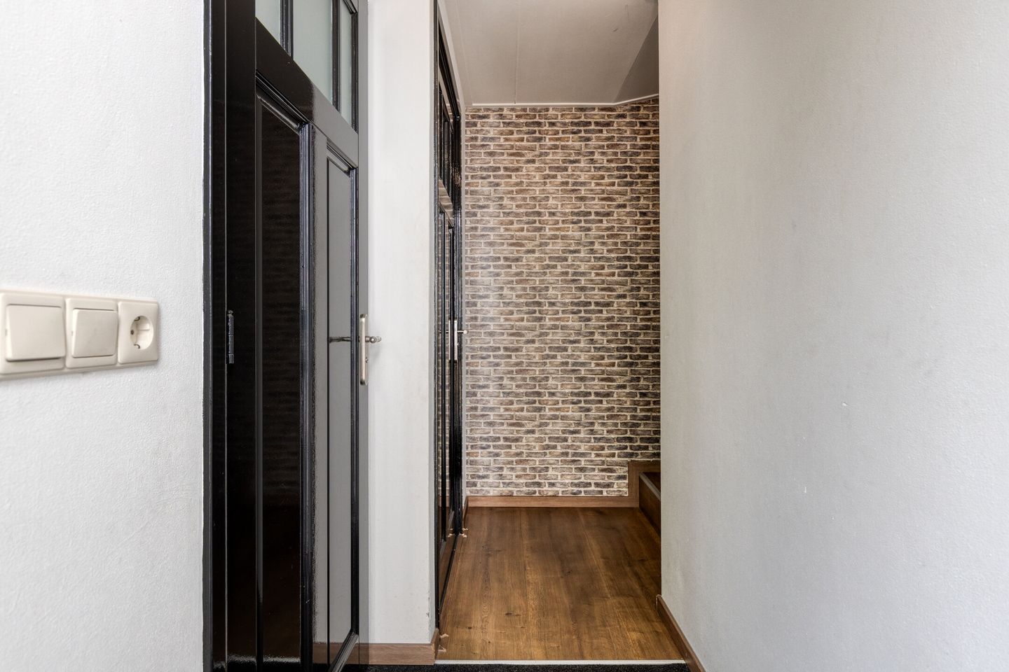 Photo 19 of Molendijk 24