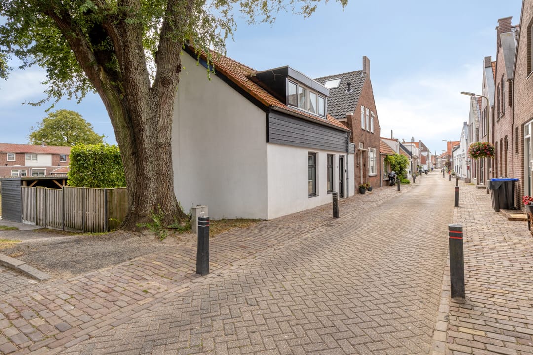 Photo 38 of Molendijk 24