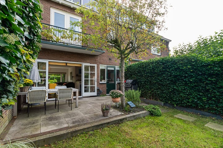 Photo 44 of Vermeerlaan 3