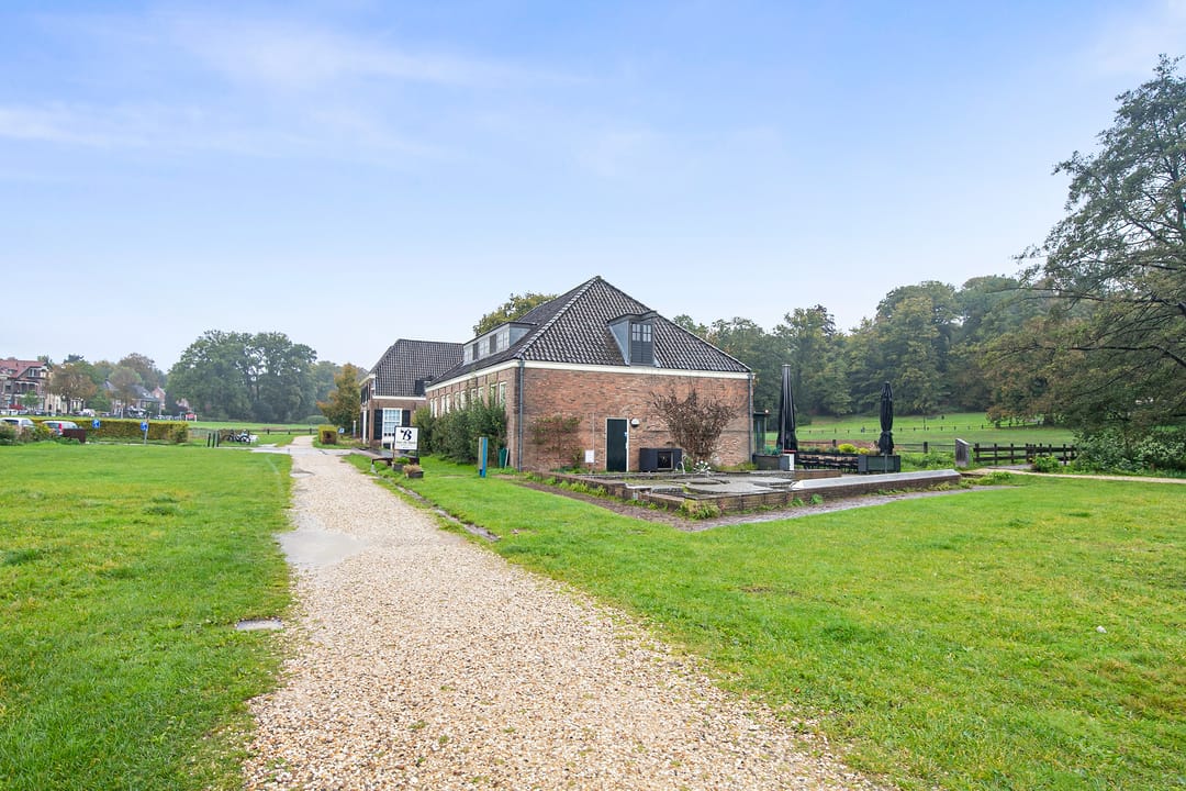 Photo 58 of Sweerts de Landasstraat 69-2