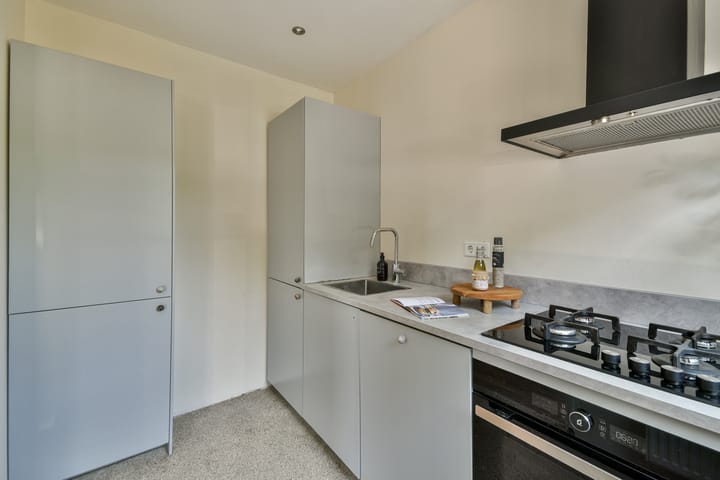 Foto 10 van Piet Wiedijkstraat 64