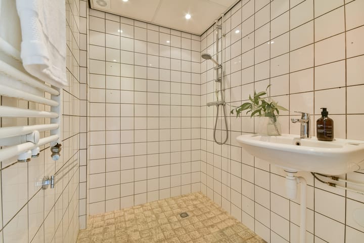 Foto 17 van Piet Wiedijkstraat 64