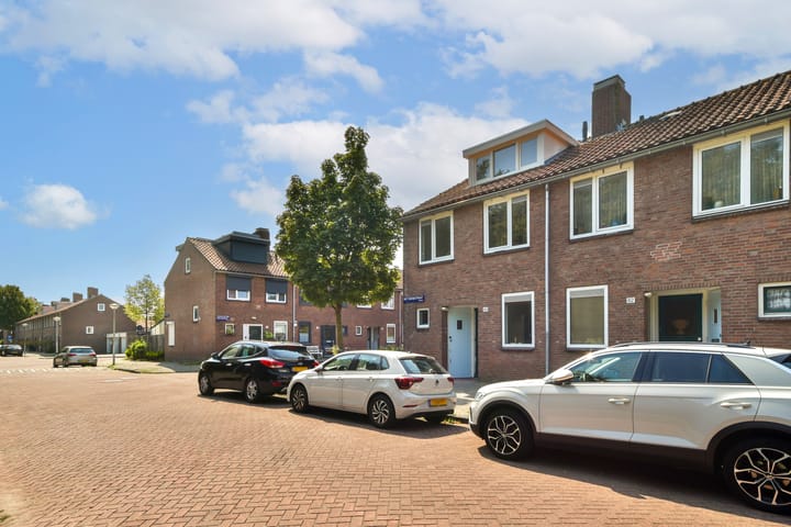 Foto 24 van Piet Wiedijkstraat 64