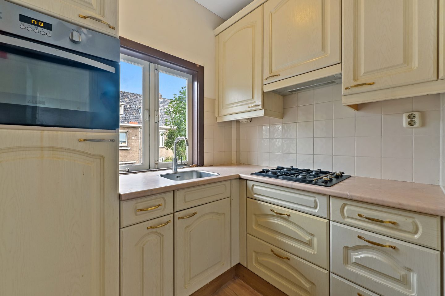 Photo 10 of Ternatestraat 78