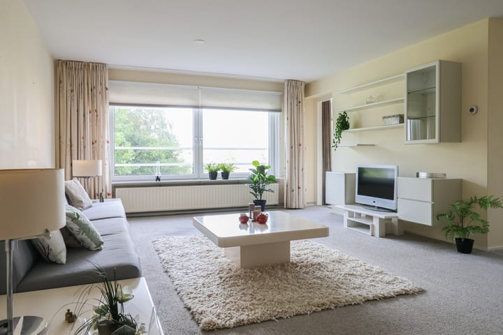 Foto 17 van Prins Clausplein 19