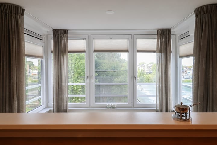 Foto 36 van Prins Clausplein 19