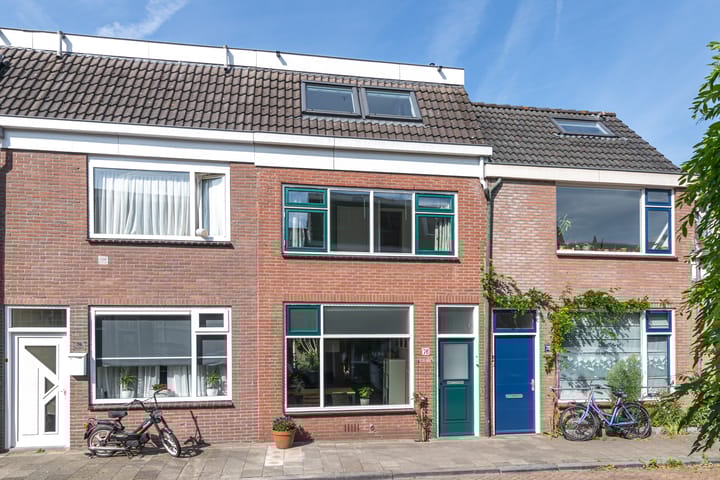 Hoogstraat 76