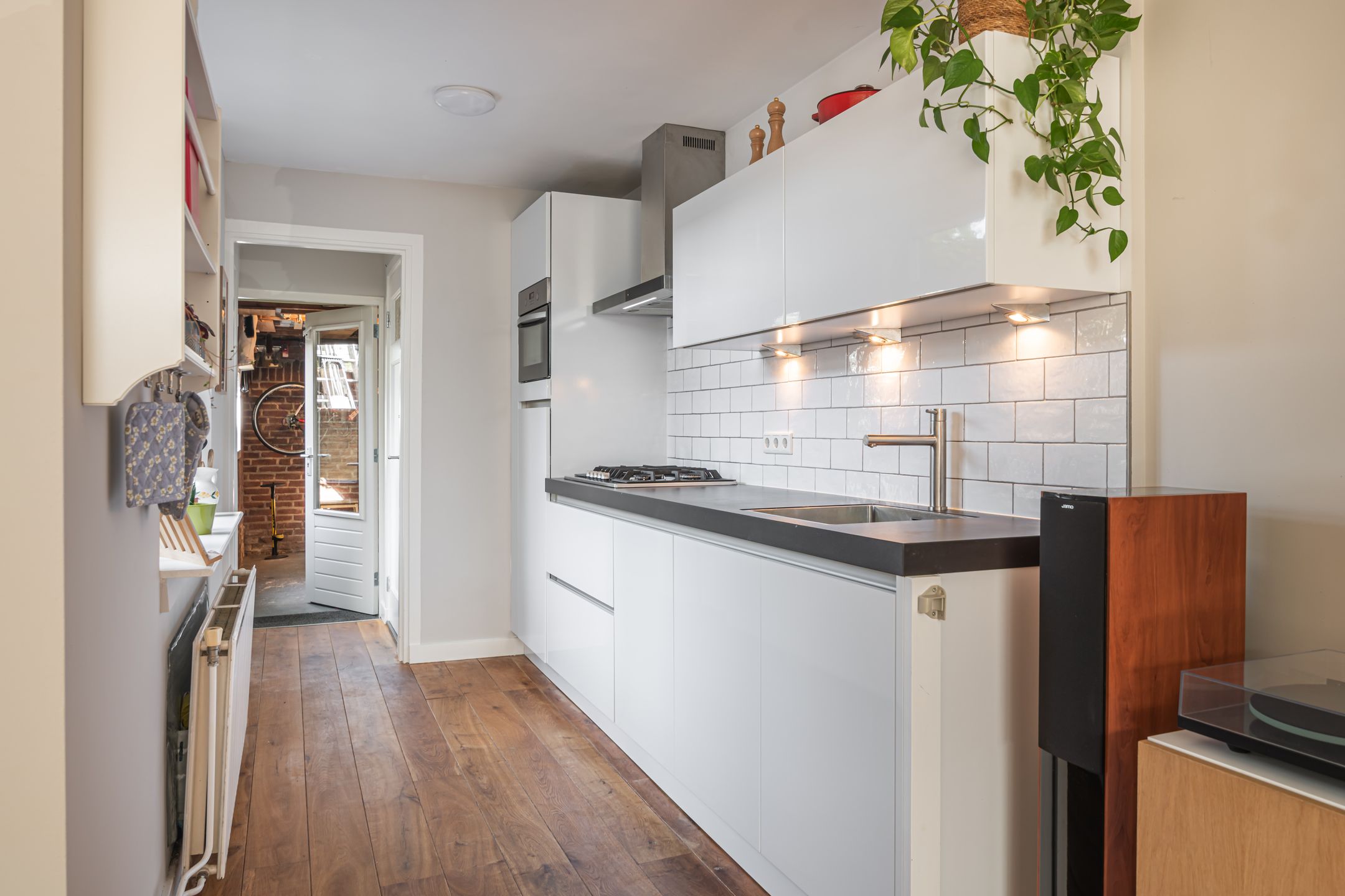 Photo 12 of Hoogstraat 76