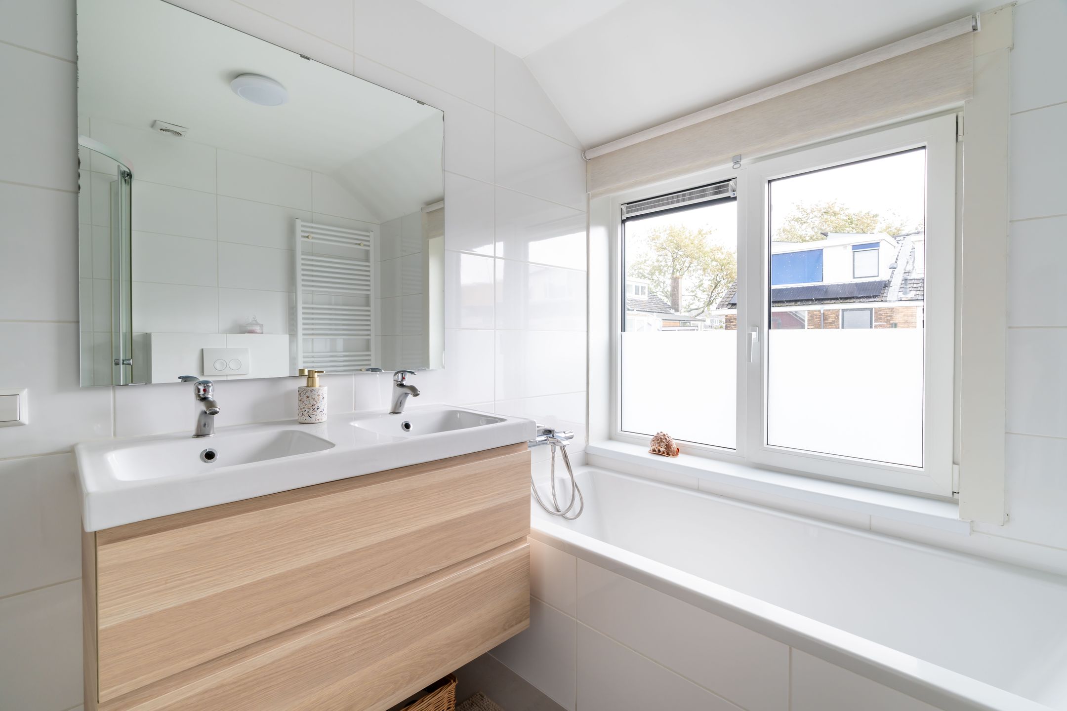 Foto 24 van Ambonstraat 26