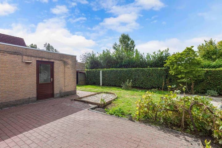 Foto 38 van Cornelis Westerveldstraat 2