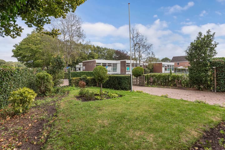 Foto 42 van Cornelis Westerveldstraat 2