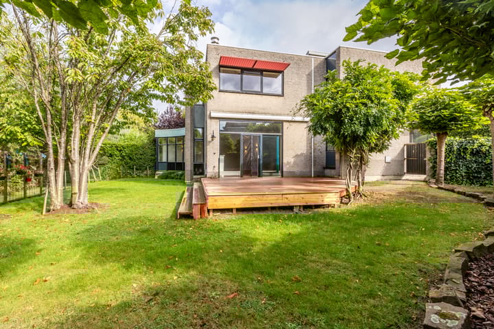 Foto 18 van Alexander Dubcekstraat 8