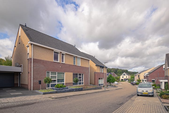 Foto 21 van Engelsdalstraat 9