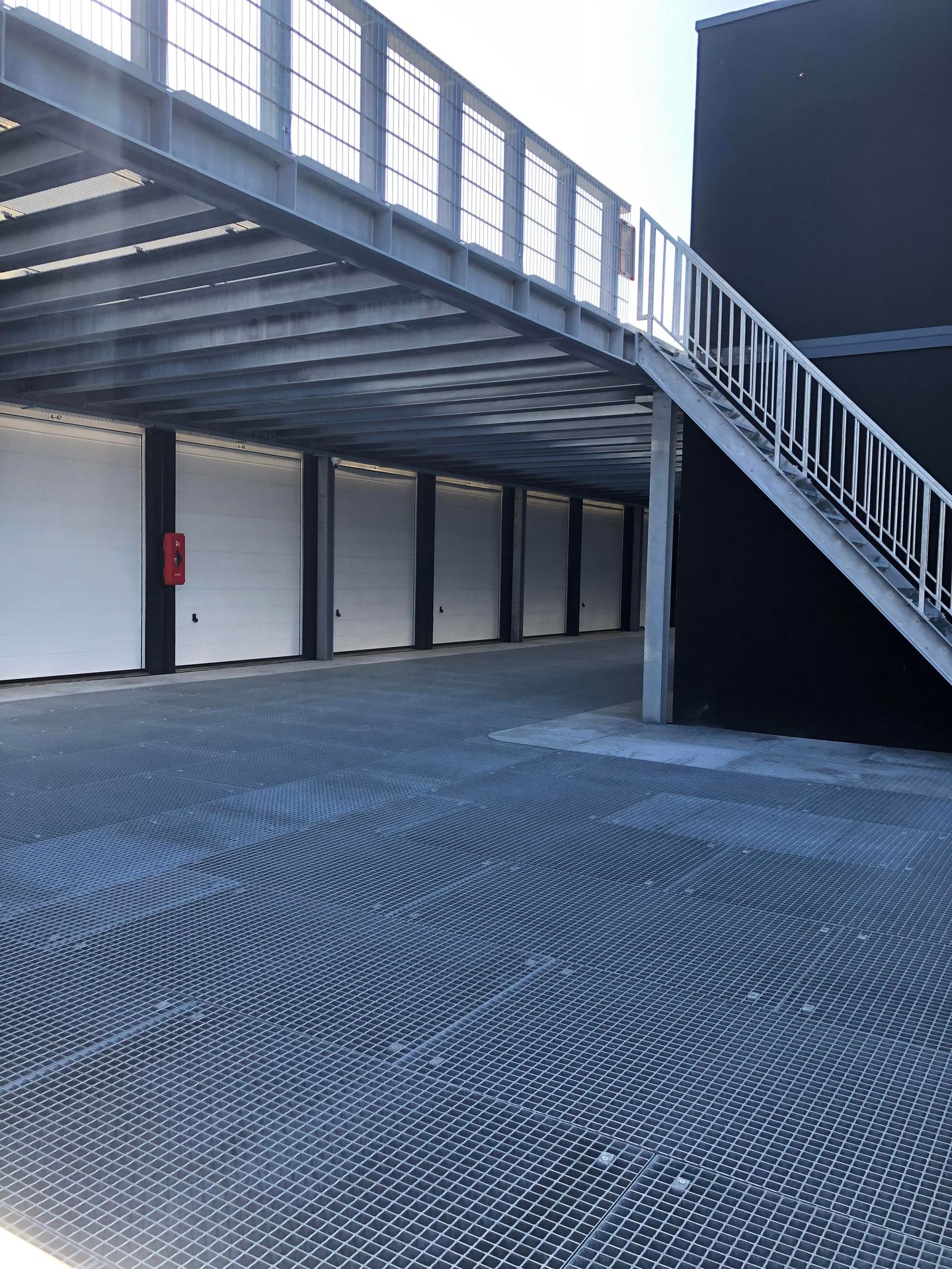 Bekijk foto 3 van GaragePark Nieuwegein-Utrecht