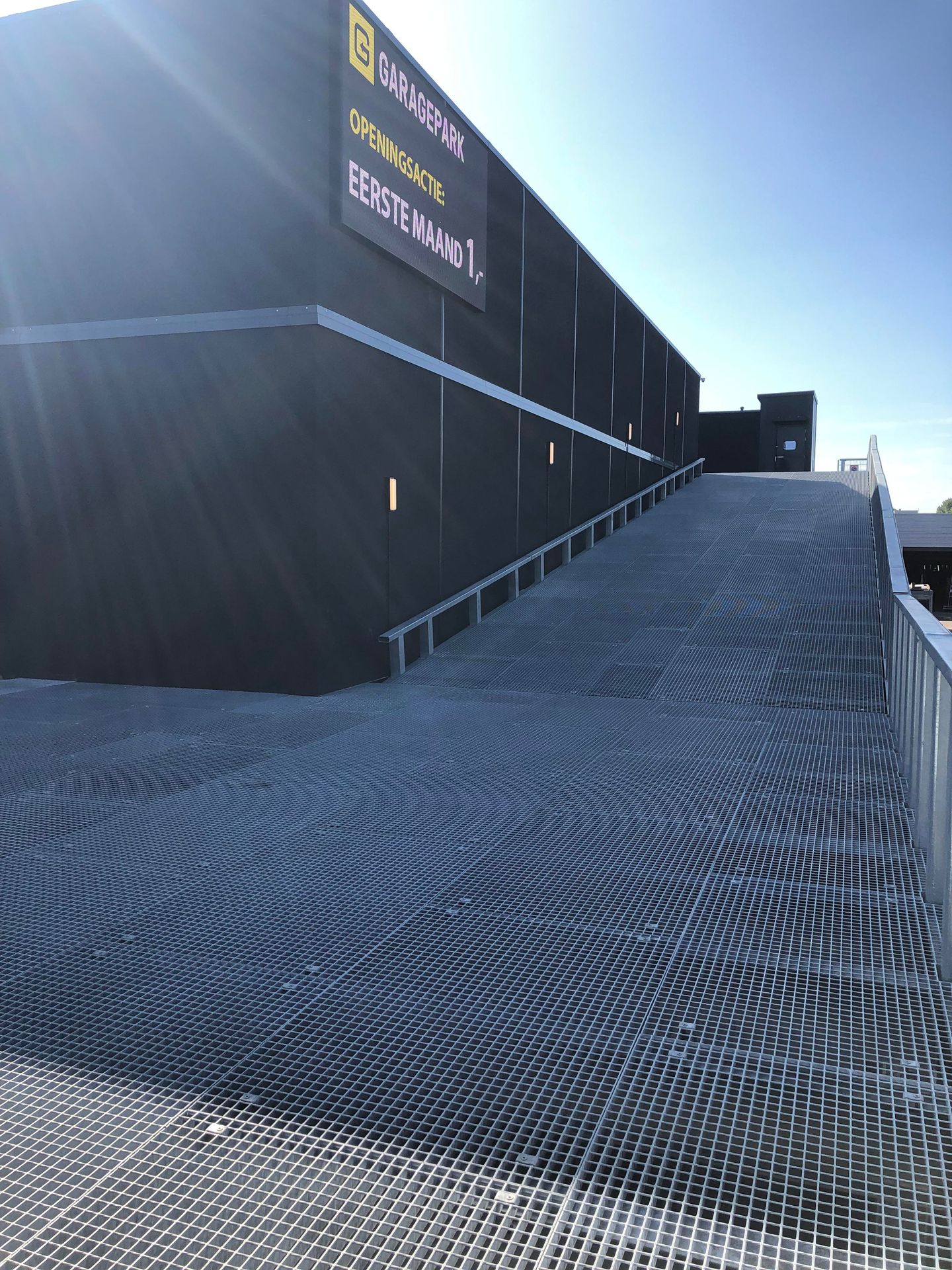 Bekijk foto 4 van GaragePark Nieuwegein-Utrecht