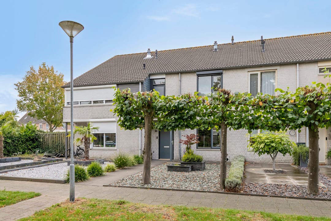 Foto 2 van Julie Postelsingel 42