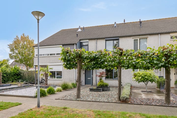 Foto 2 van Julie Postelsingel 42