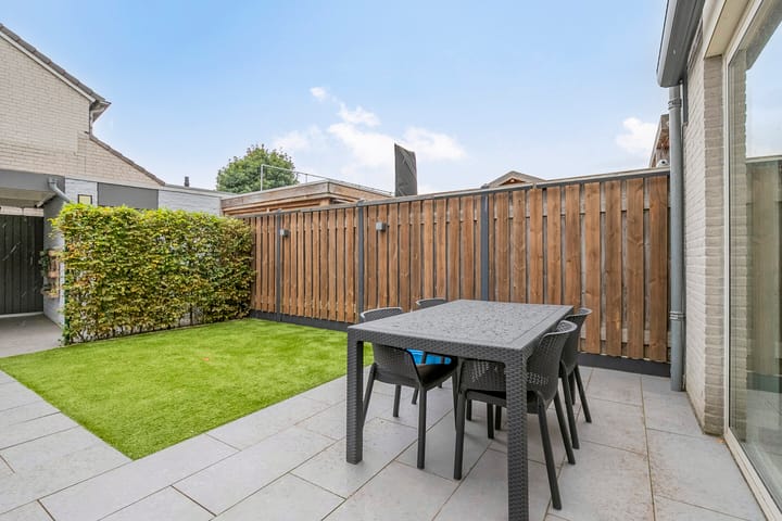 Foto 26 van Julie Postelsingel 42