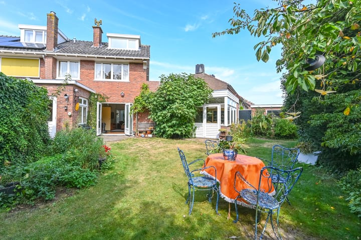 Foto 40 van Paramaribostraat 6