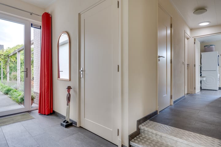 Foto 18 van Bernhardstraat 2