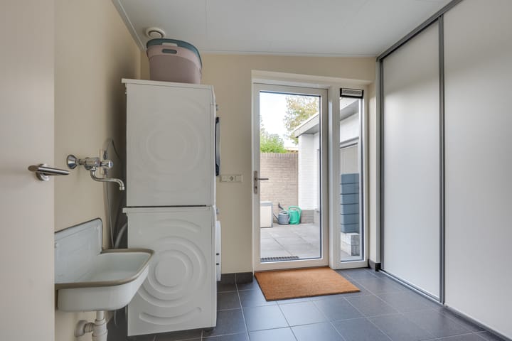 Foto 40 van Bernhardstraat 2