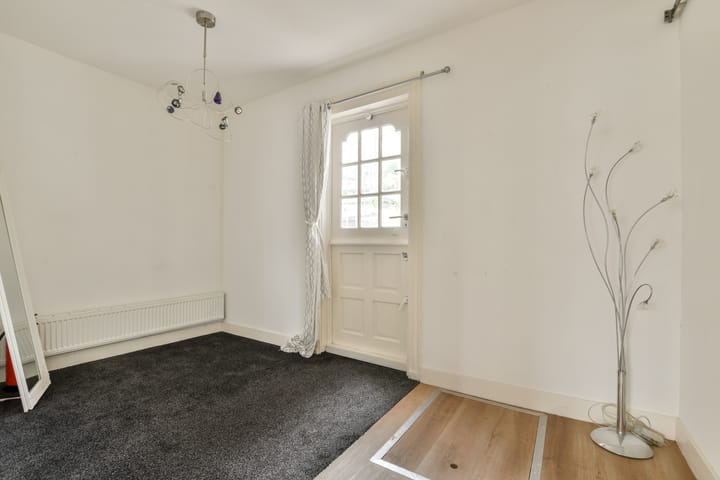 Photo 22 of Haarlemmerstraat 52