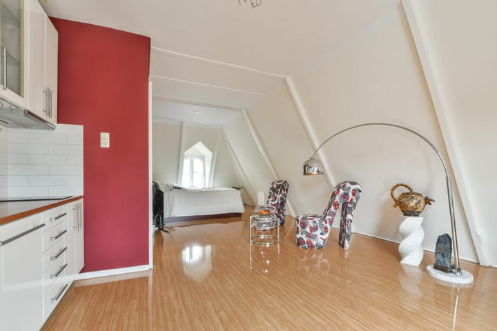 Photo 33 of Haarlemmerstraat 52