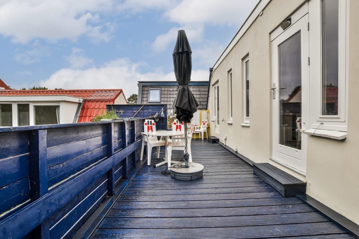 Photo 35 of Haarlemmerstraat 52