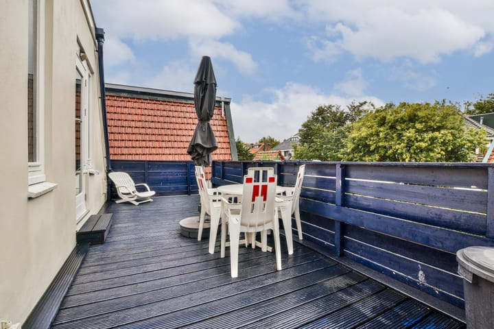 Photo 36 of Haarlemmerstraat 52