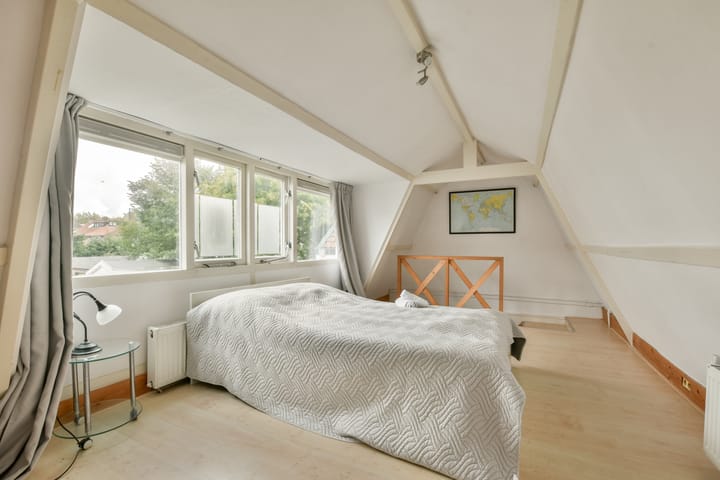 Photo 47 of Haarlemmerstraat 52