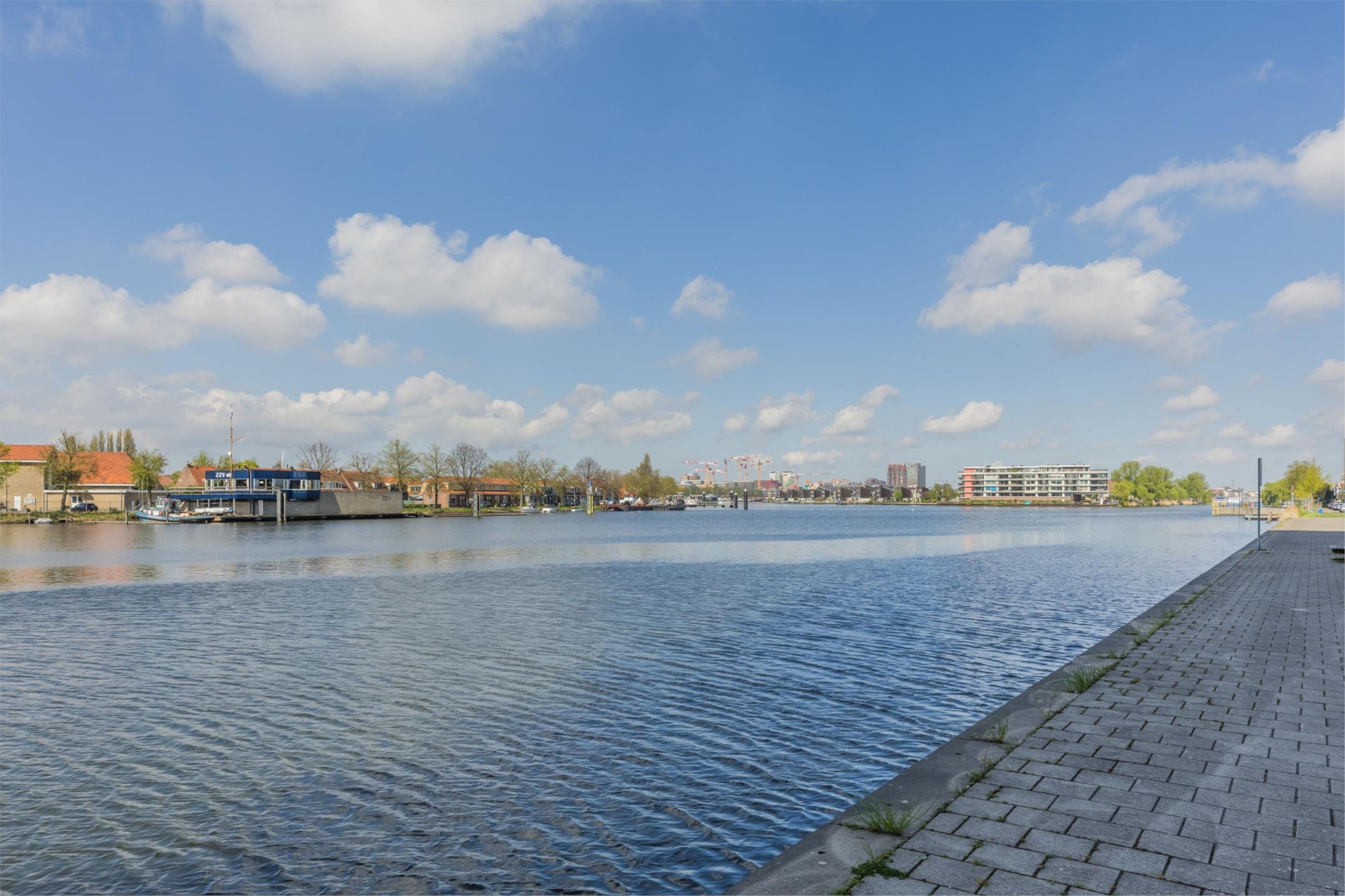 Foto 42 van Conradwerf 107