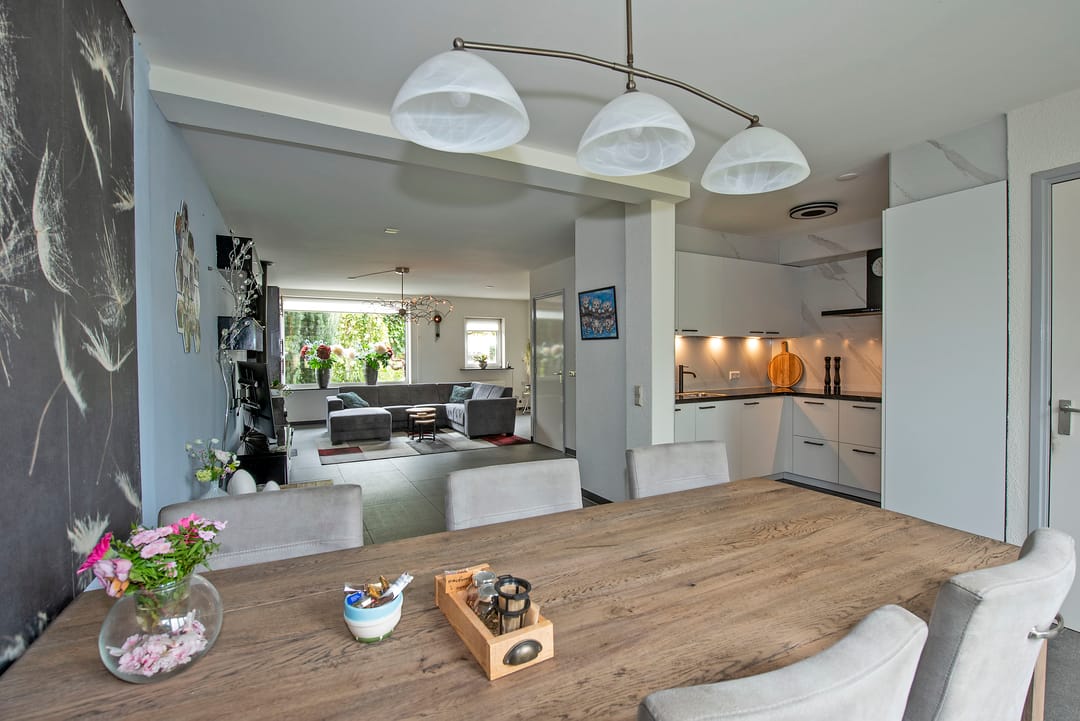 Photo 2 of Kamille 9