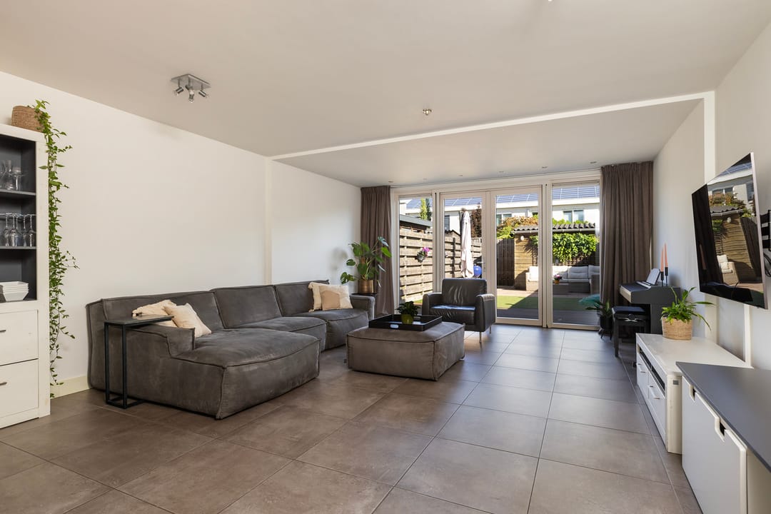 Photo 2 of Waterviolier 37