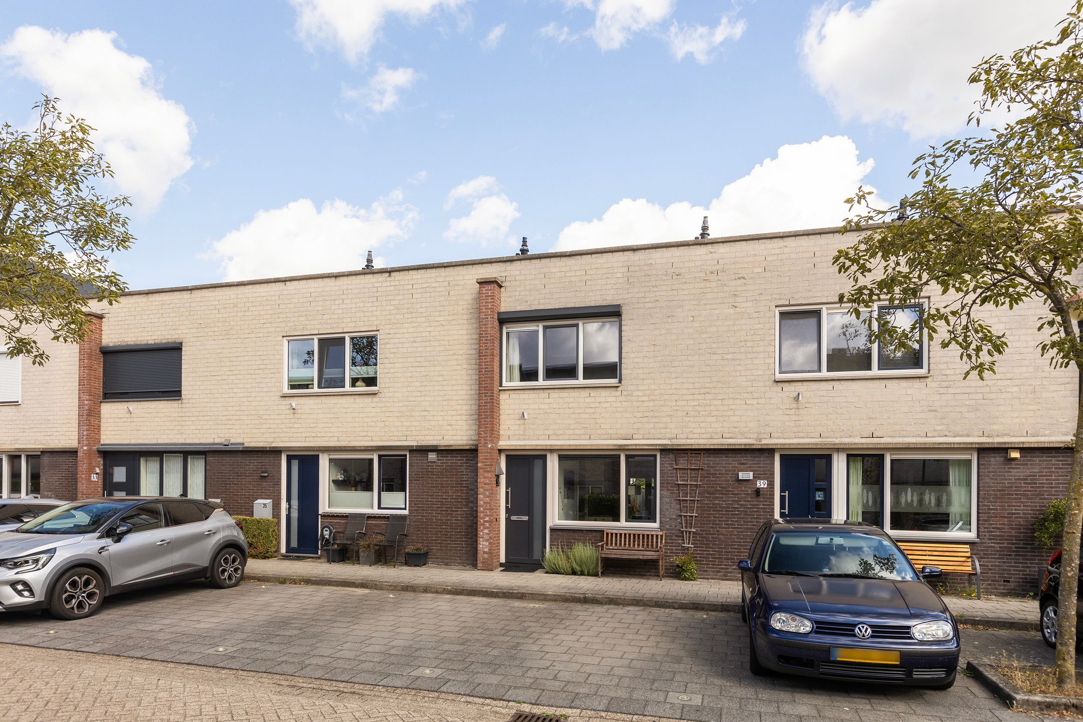 Photo 6 of Waterviolier 37