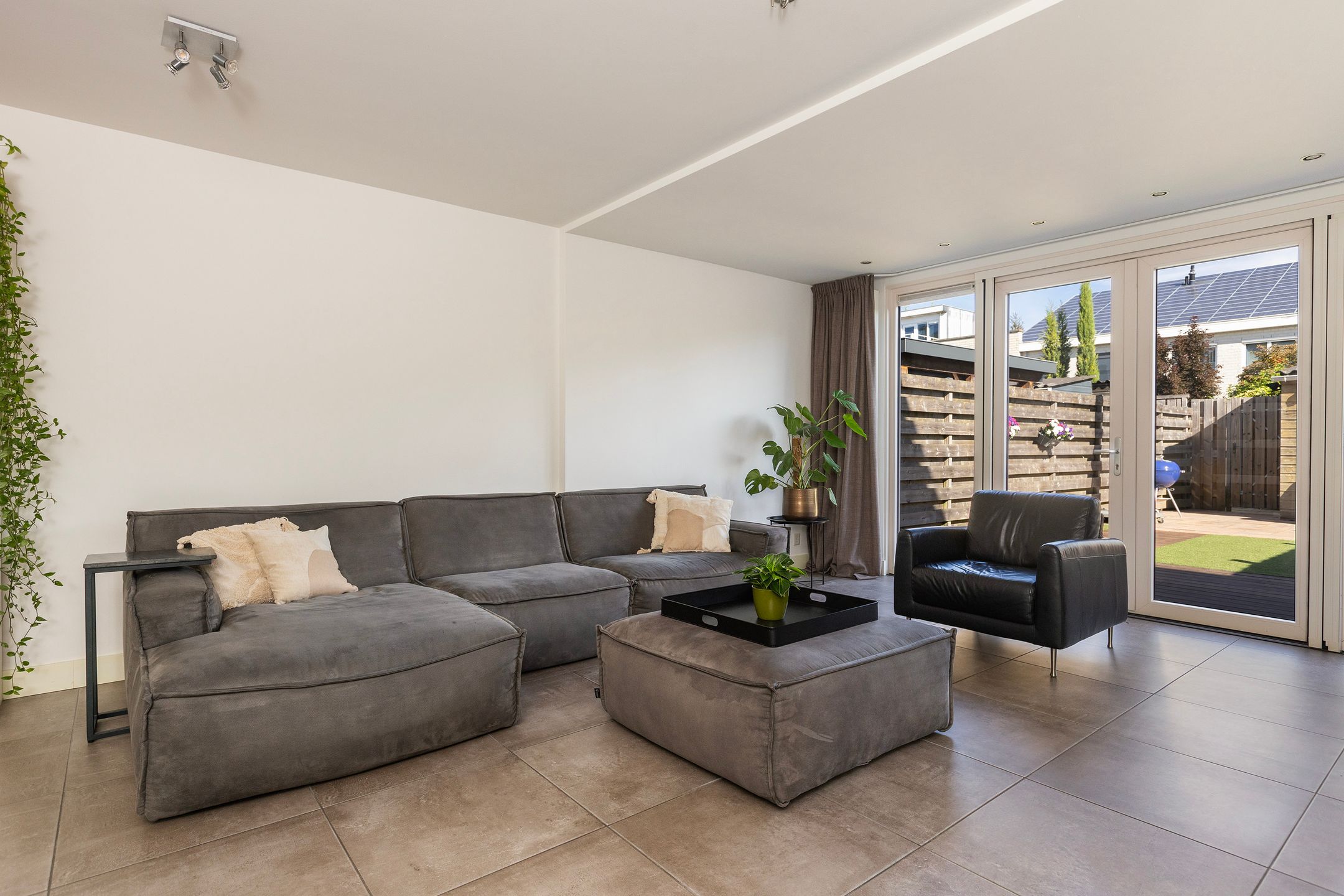 Photo 9 of Waterviolier 37