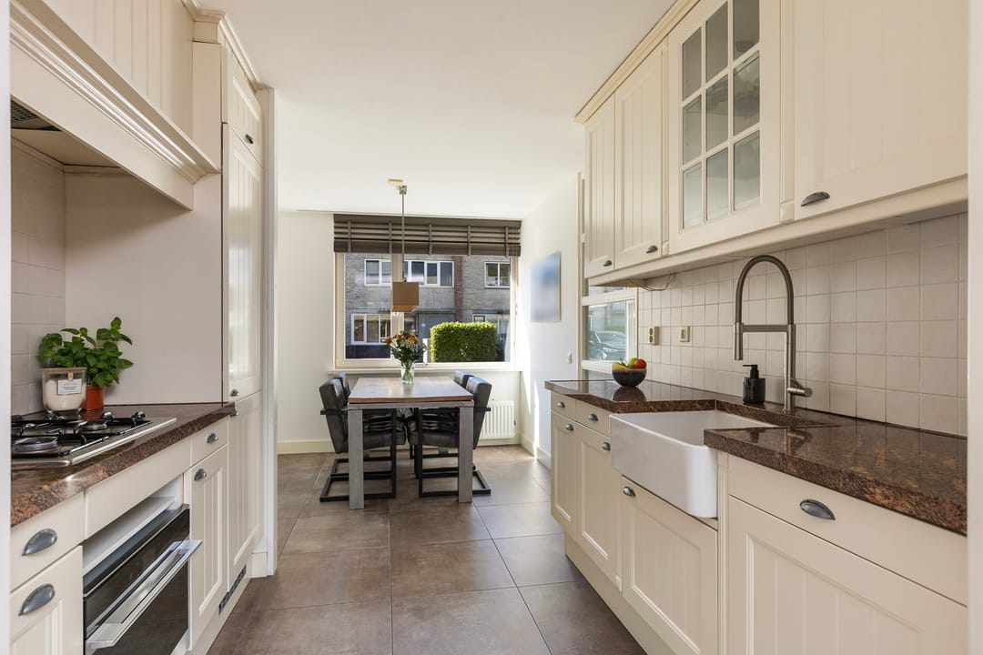 Photo 11 of Waterviolier 37