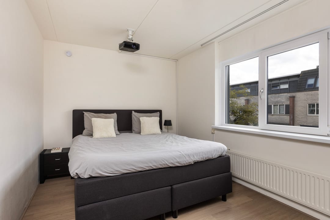 Photo 22 of Waterviolier 37