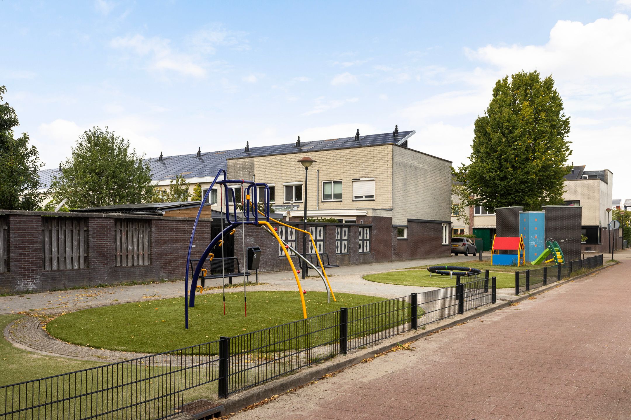 Photo 39 of Waterviolier 37