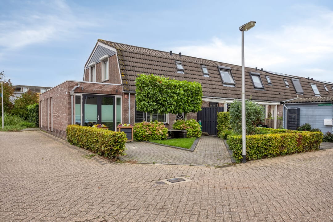 Foto 1 van Maanzaadstraat 1
