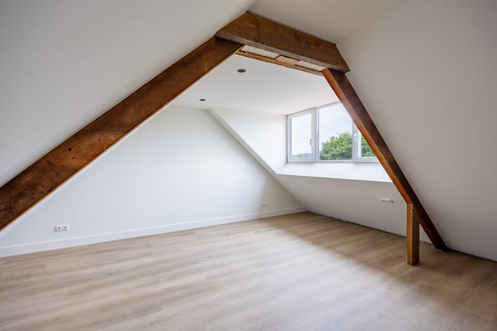 Foto 30 van Eindstraat 17-E