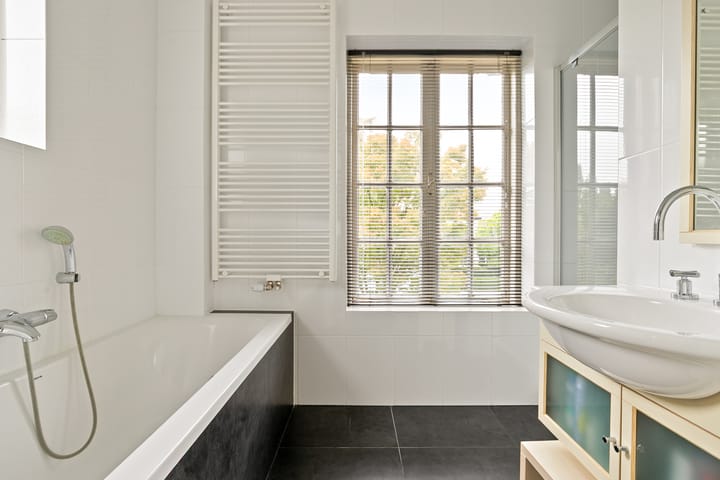 Foto 32 van Julianalaan 63