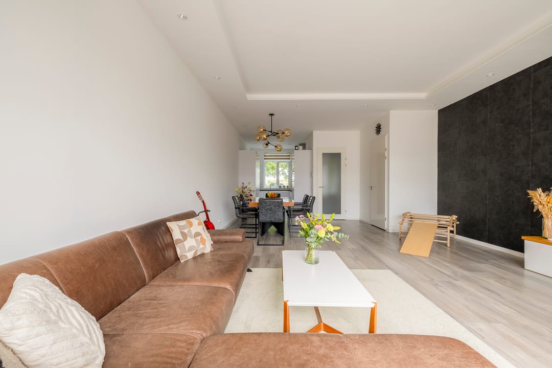 Foto 11 van Valeriaanweg 233