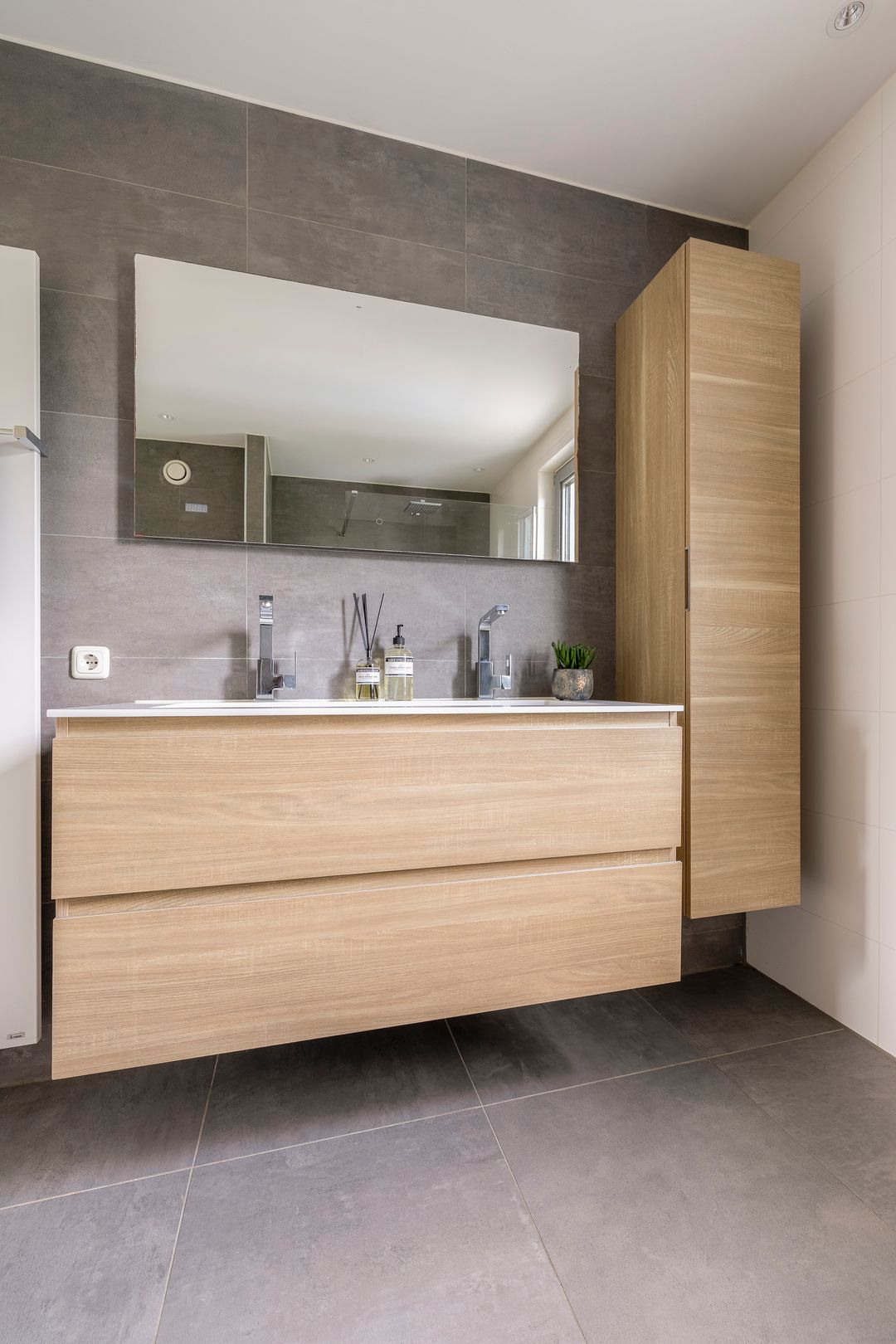 Foto 28 van Valeriaanweg 233